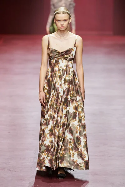 Look 66